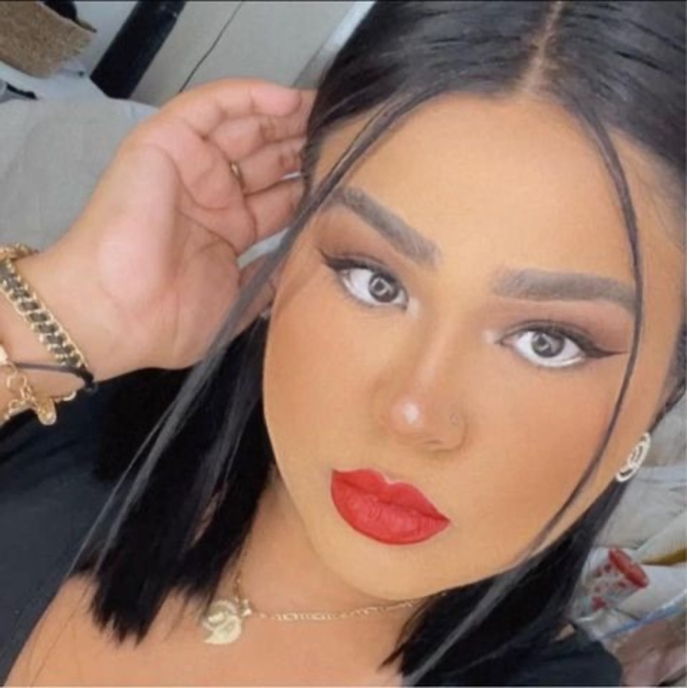 Meet your Posher, Jackeline